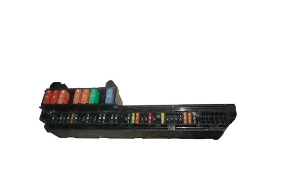 BMW 5 E60 E61 Fuse module 6957330