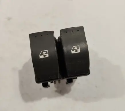 Renault Scenic II - Grand scenic II Electric window control switch 456010A