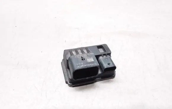 Glow plug pre-heat relay
