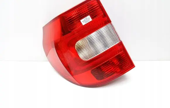 Skoda Yeti (5L) Rear/tail lights 5L0945095