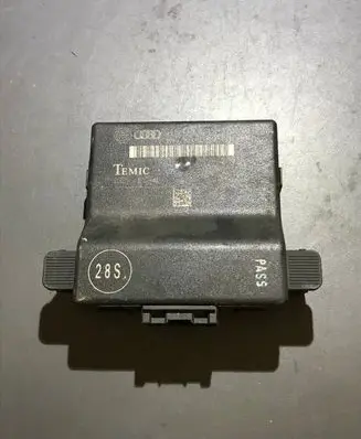 Volkswagen Golf V Gateway control module 1K0907530F 1K0907951