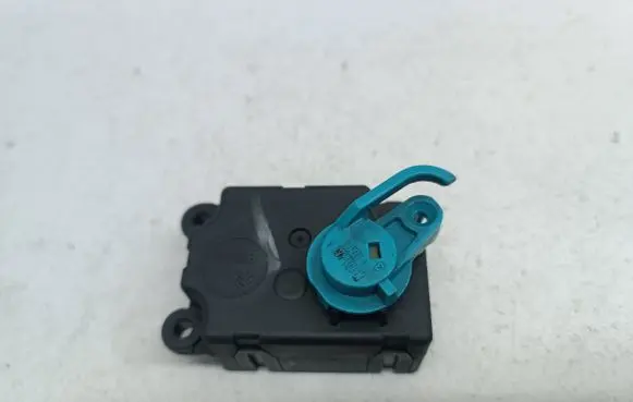 Nissan Note (E11) Air flap motor/actuator N101482F