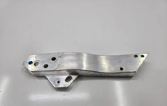 Mercedes-Benz E W213 Radiator support slam panel bracket T52785A
