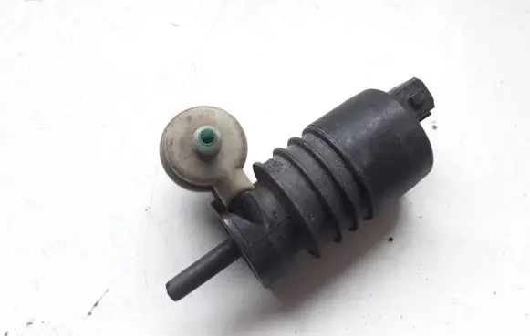 Opel Astra G Windscreen/windshield washer pump