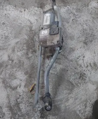 Audi A4 S4 B8 8K Front wiper linkage and motor 8K1955119 8T1955119