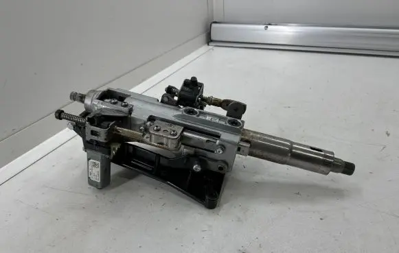 Tesla Model S Steering wheel axle 014918543900 168006005490