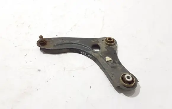 Dacia Sandero III Front lower control arm/wishbone 545010278R