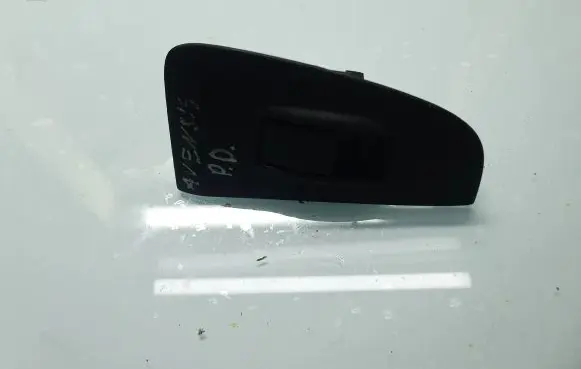 Toyota Avensis T250 Electric window control switch 8655