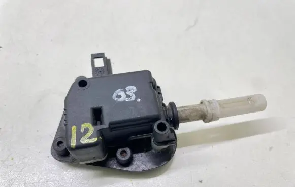 Audi A4 S4 B6 8E 8H Tailgate boot lock/latch motor 8E9827833