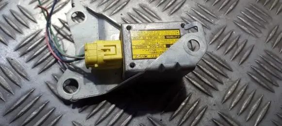Toyota Camry Airbag deployment crash/impact sensor 8986033030