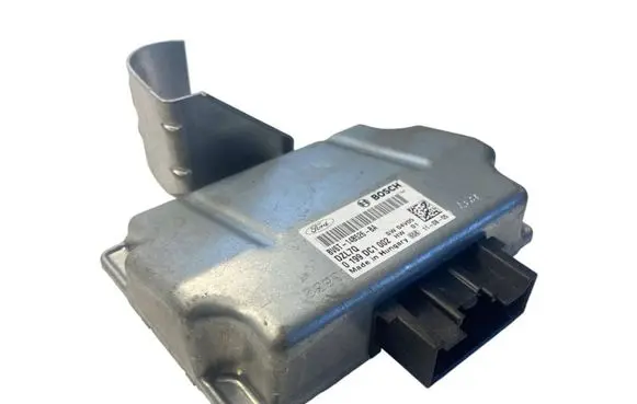 Ford Focus Power management control unit BV6T14B526BA 0199DC1002