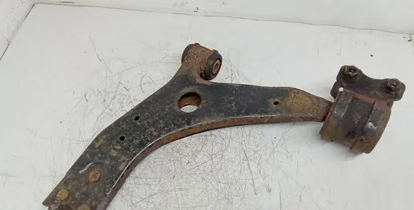 Volvo C30 Front lower control arm/wishbone
