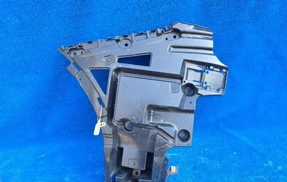 BMW X4 G02 Rear bumper mounting bracket 7416027
