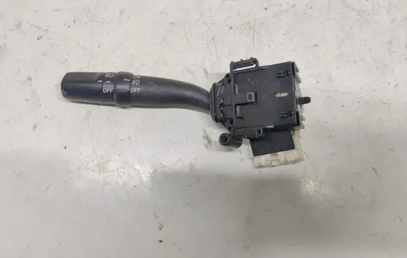 Toyota Avensis T250 Indicator stalk