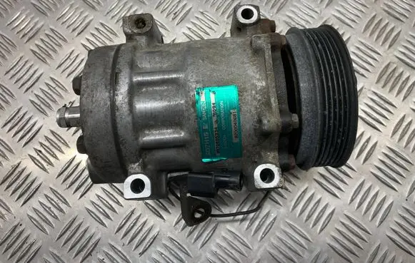 Mitsubishi Carisma Air conditioning (A/C) compressor (pump) 8200040681 SD7H15 0970805334