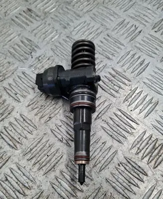 Fuel injector