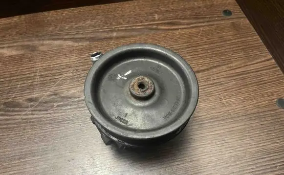 Ford Transit Power steering pump 1473440 4796969
