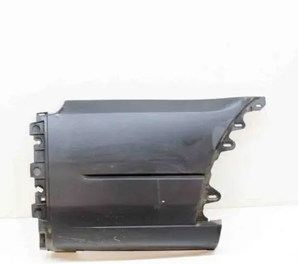Rear fender molding trim