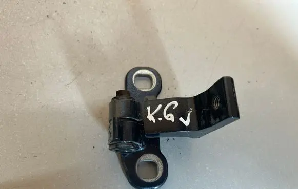 Volvo XC60 Rear door upper hinge 