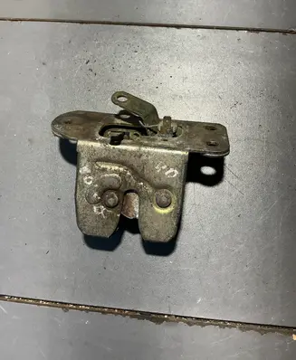 Volvo S40, V40 Tailgate/trunk/boot lock/catch/latch