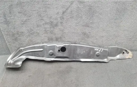 Audi A6 C7 Fender end trim 4G0821111