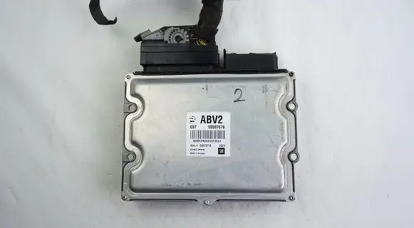 Opel Astra J Engine control unit/module 55597676