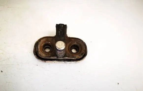 Volkswagen Golf IV Rear door lock loop/hook striker 1j6827517a