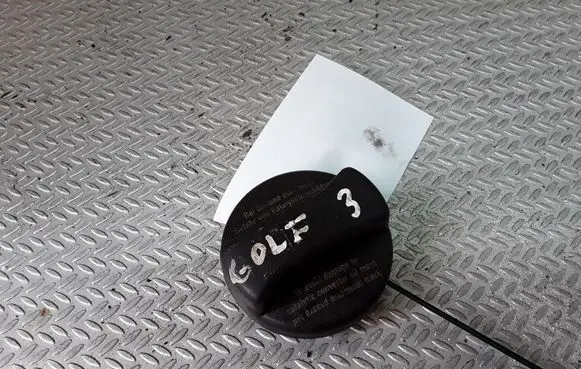 Volkswagen Golf III Oil filler cap 026103485A