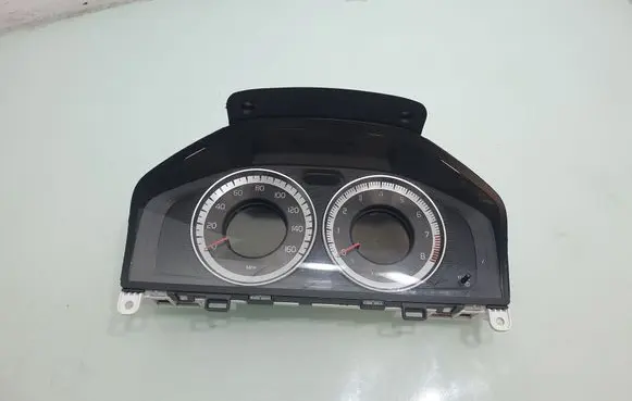 Volvo S80 Speedometer (instrument cluster) 31343326AA