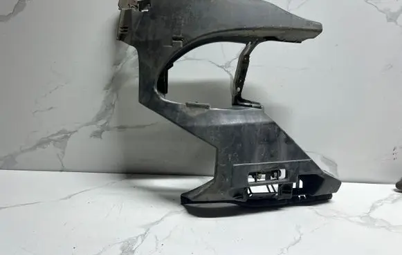 BMW 5 F10 F11 Front bumper mounting bracket 7200721