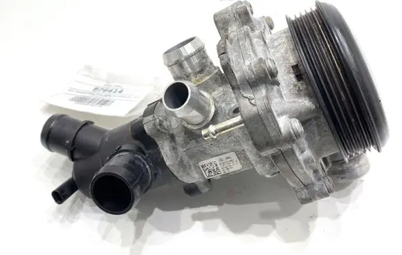 Mercedes-Benz GLA W156 X156 Water pump A6512004300