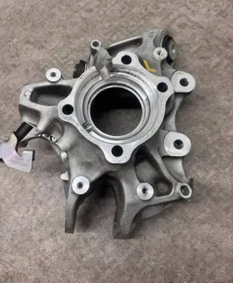 BMW 4 G22 G23 G24 G26 Rear wheel hub 6893271 6893273 33306893271