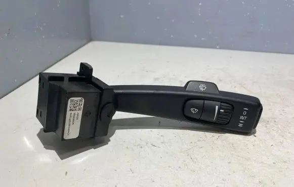 Volvo S80 Wiper control stalk 30669860