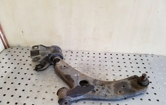 Mazda 3 II Front lower control arm/wishbone