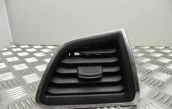 Ford S-MAX Rear air vent grill EM2B19893 I3276