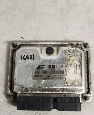Volkswagen Polo IV 9N3 Engine control unit/module 038906019NP