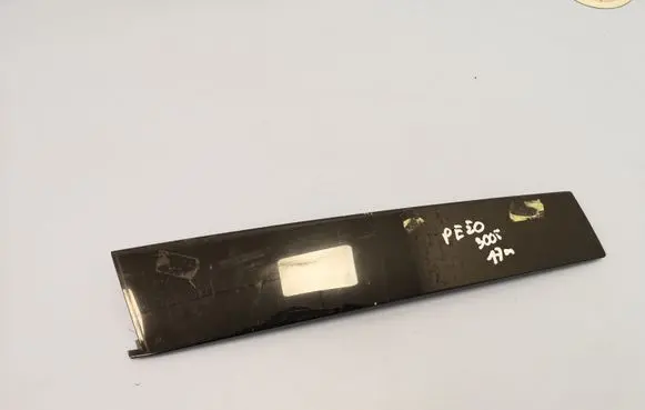 Peugeot 3008 II Rear door glass trim molding 9811557580