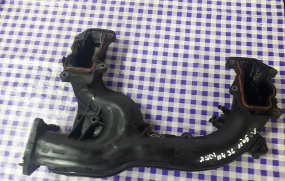 Audi A4 S4 B7 8E 8H Intake manifold 059145762B