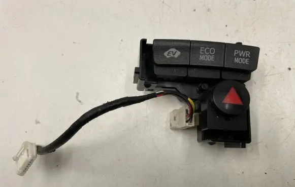 Toyota Prius (XW30) Hazard light switch 75D808