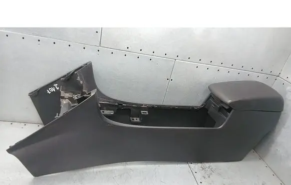 Mazda 3 I Center console 