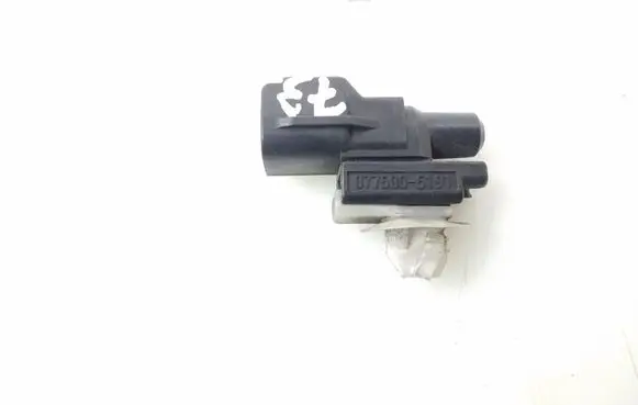 Toyota Corolla E120 E130 Outside/exterior temperature sensor 