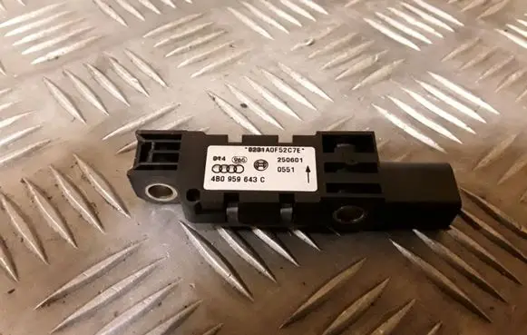 Volkswagen Phaeton Airbag deployment crash/impact sensor 4B0959643C
