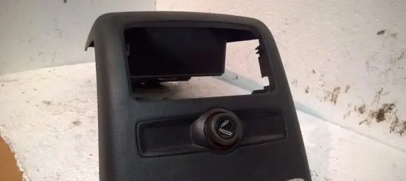 Other center console (tunnel) element