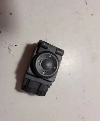 Volkswagen PASSAT B5 Wing mirror switch 3B1959565