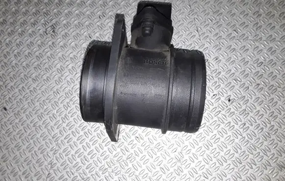 Volkswagen Touran I Mass air flow meter 0281002531 038906461B