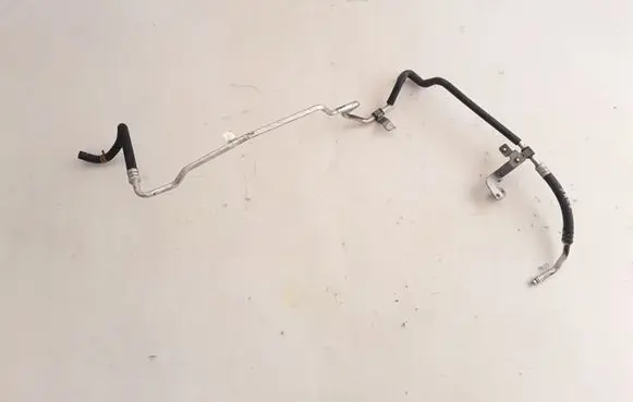 Power steering hose/pipe/line
