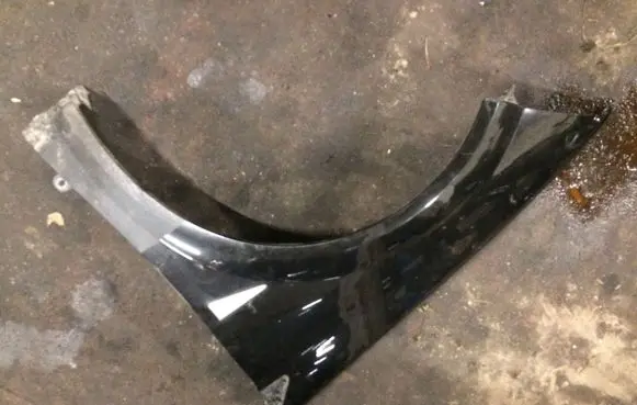 Renault Megane II Fender end trim 