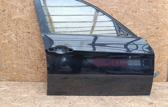 BMW 3 E90 E91 Front door AS2M3240DOT682 E000199
