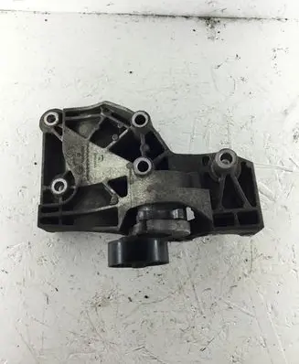 Opel Insignia A A/C compressor mount bracket 55562863 10070655 E007093