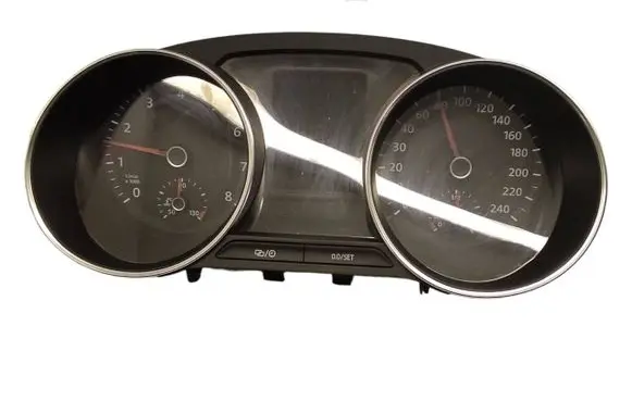Volkswagen Polo V 6R Speedometer (instrument cluster) 6C0920740A A2C90265800 092019